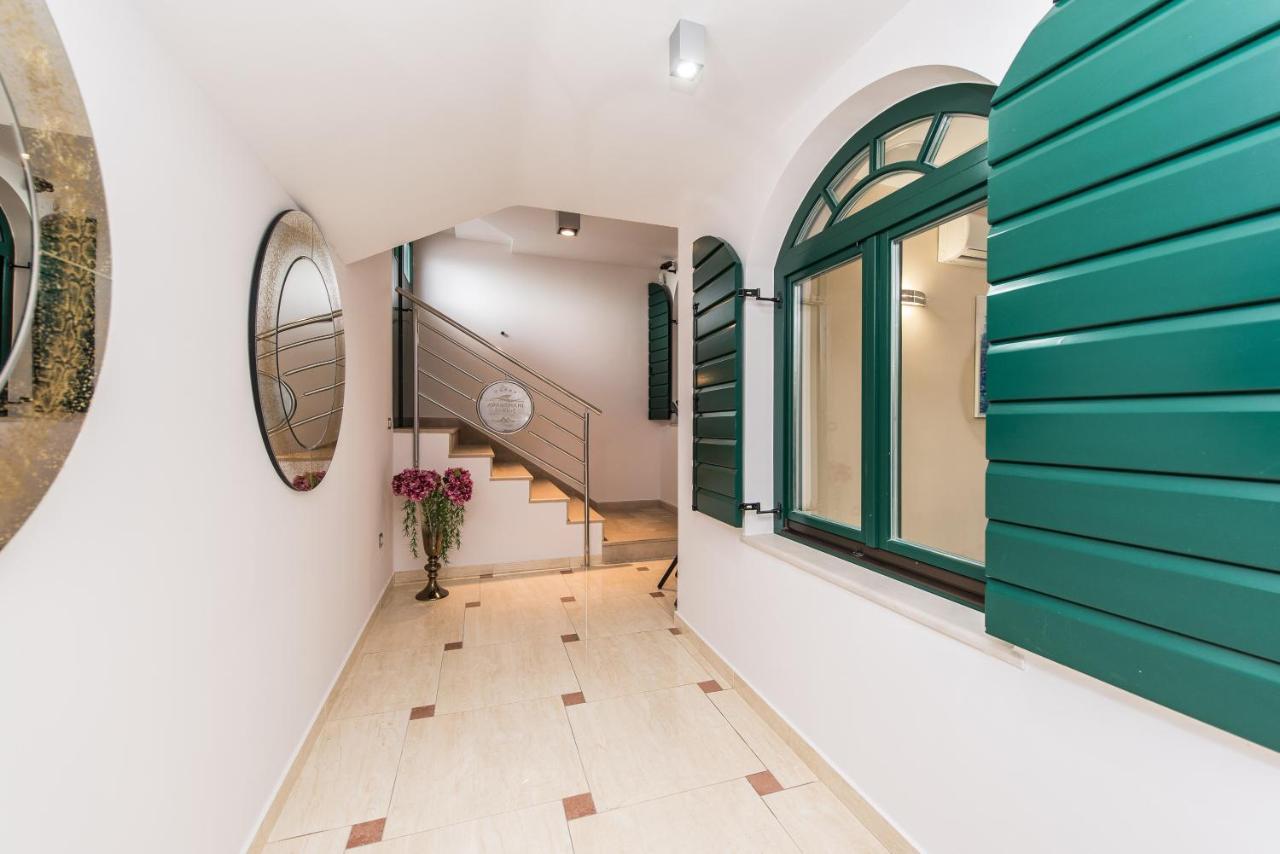 Apartamento Pool Terrace Sea View Sarkic Novalja Exterior foto