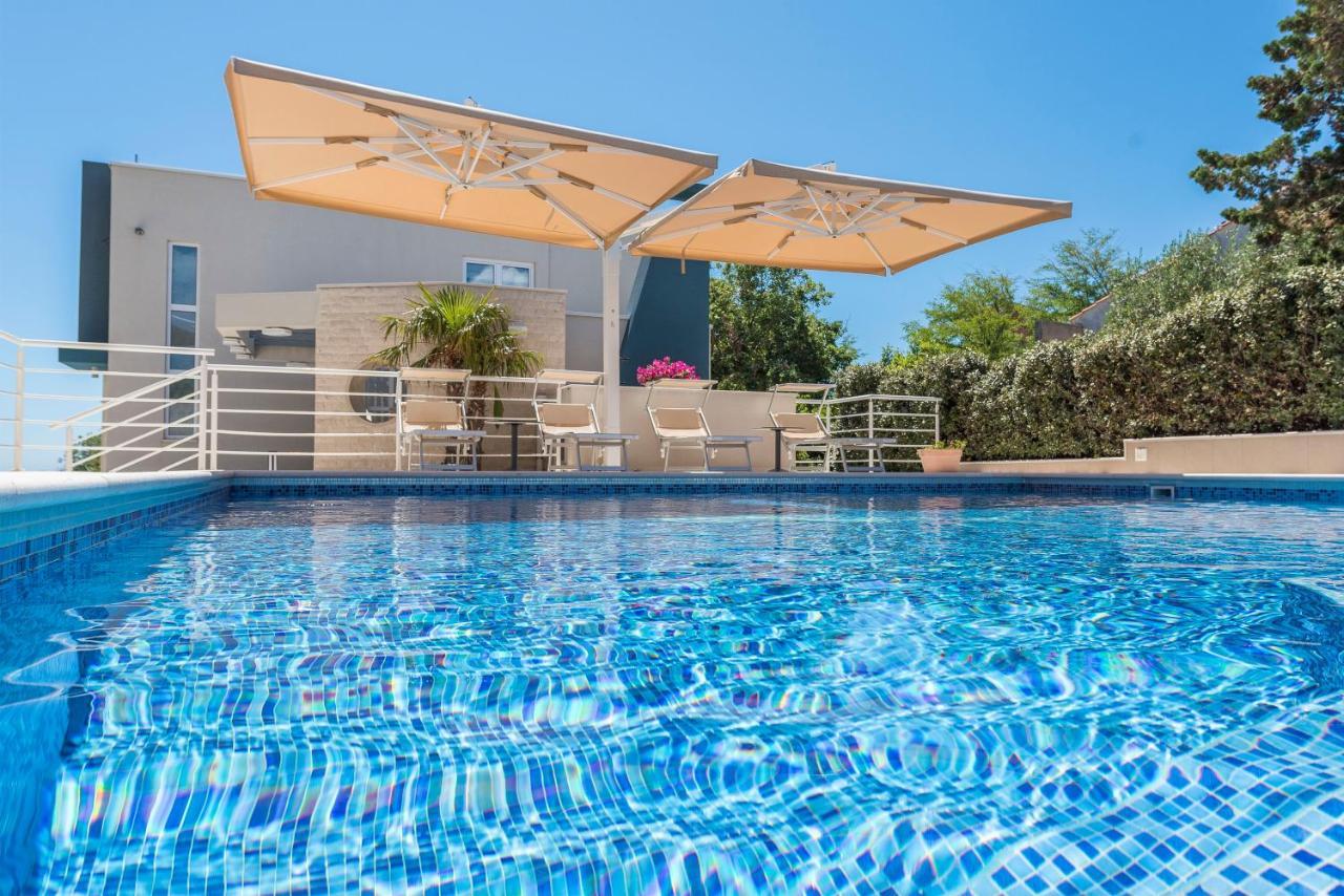 Apartamento Pool Terrace Sea View Sarkic Novalja Exterior foto