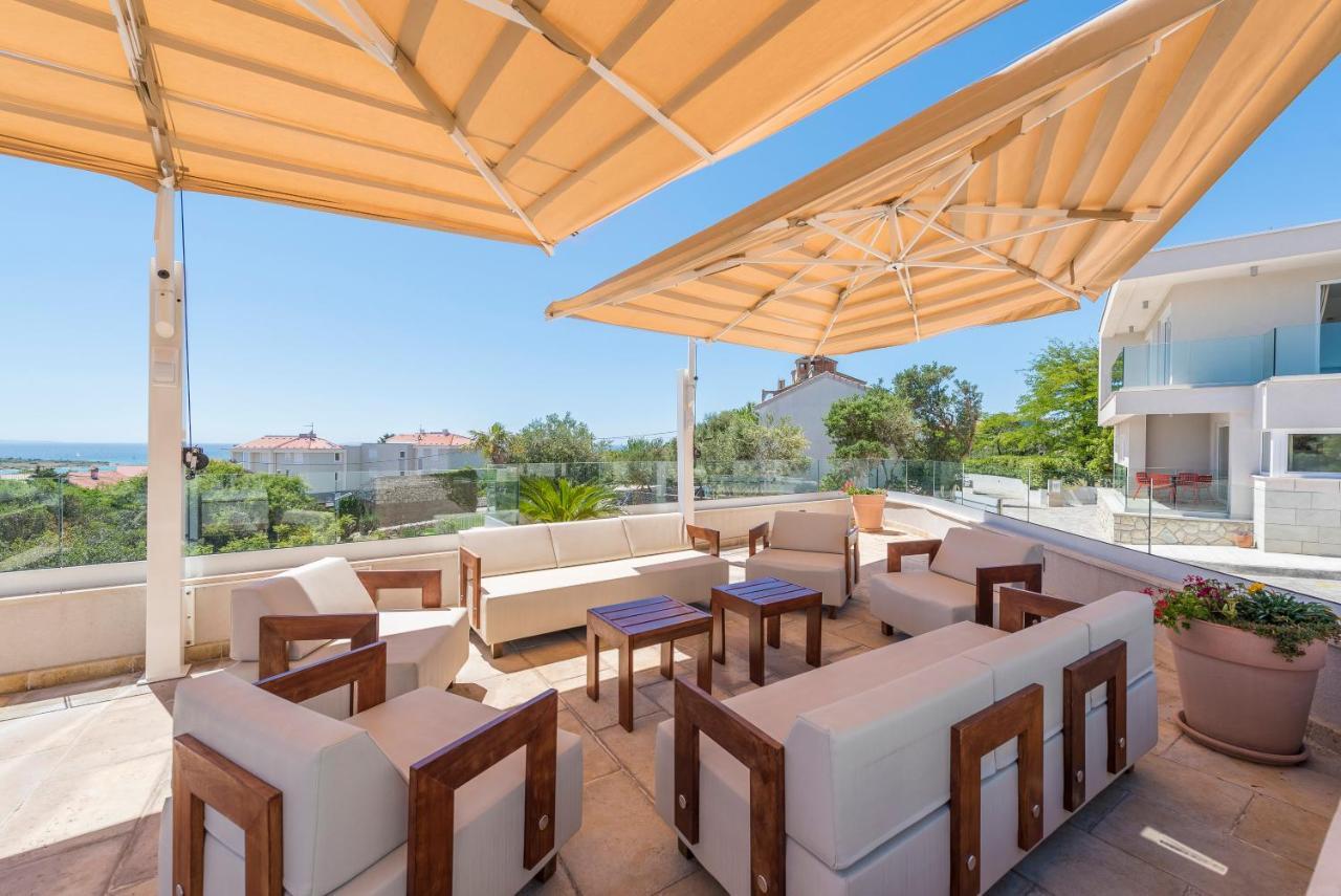 Apartamento Pool Terrace Sea View Sarkic Novalja Exterior foto